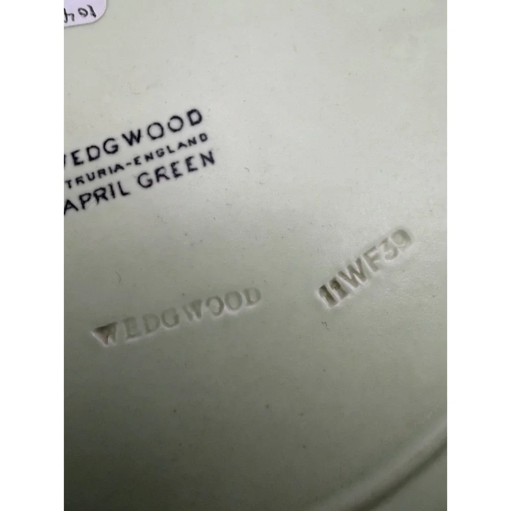 Vintage Wedgwood Etruria April Green Art Deco 9.5